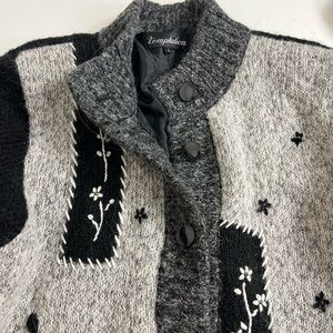 Vintage Temptation Grey Black Floral Embroidered Knit Cardigan Sweater L